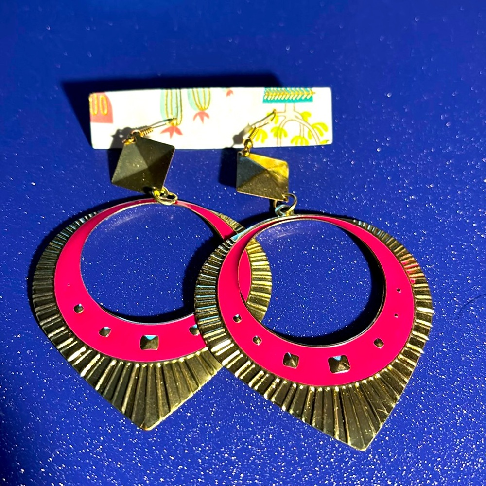 Large pink and gold hoop earrings